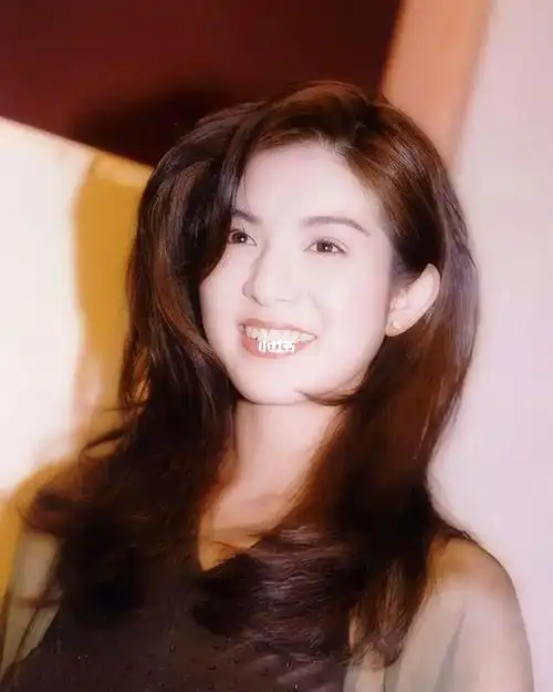 90年代港风代表杨采妮