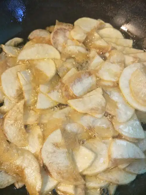 薯片的做法(烤箱烤薯片的做法)