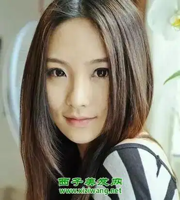 女生中分刘海长发发型图片 中分刘海长发如何打理