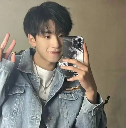 男生发型三七微分|||一款简单好打理的三七发型!