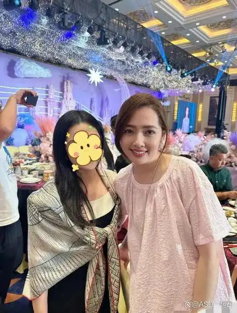 郭碧婷再次怀孕:时尚孕妇装品牌的魅力与向太的祝福