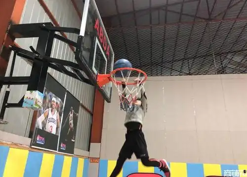 750平室内篮球场转让