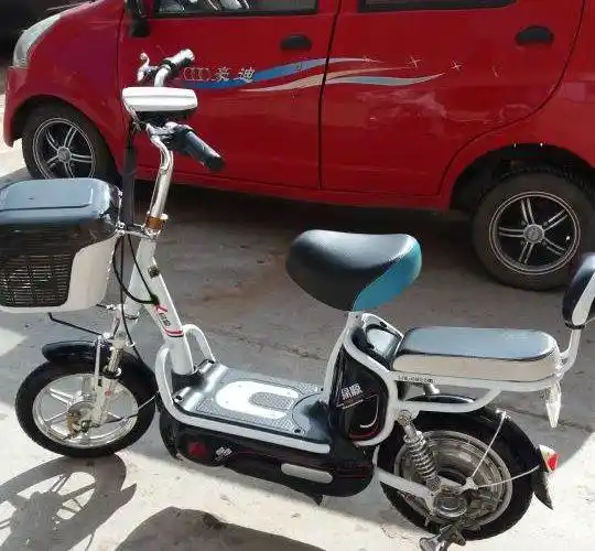 急转9成新绿源电动车