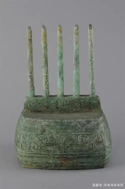 这几个文物出土时,专家都惊目瞪口呆,一个个现代感十足