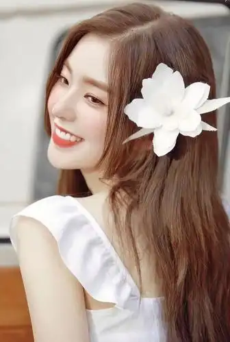 red velvet的irene裴珠泫:夏日甜心,像一朵白蔷薇,纯洁美丽