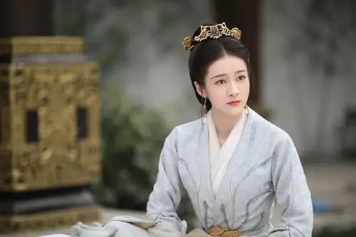 古装戏杨幂柔情热巴似水张雪迎只能用仙儿来形容