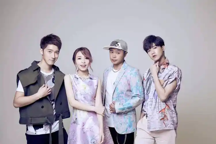 如果说周杰伦的夏天有冰棒汽水的味道,那么南拳妈妈的夏天也有香草吧