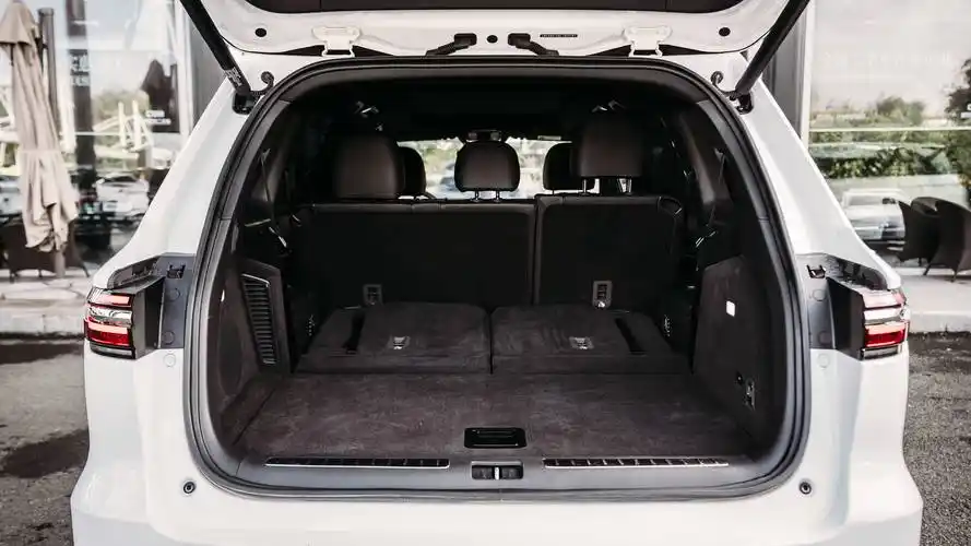 空间大,又省油,续航里程不用愁【理想one 2020款 增程7座版】