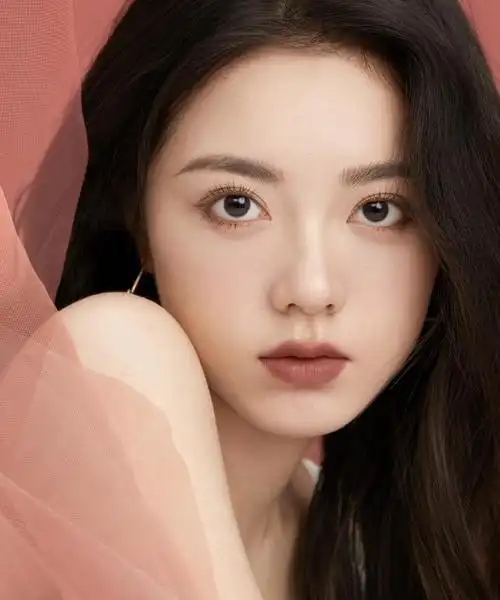 女星赵今麦写真集:出水芙蓉,公主女神