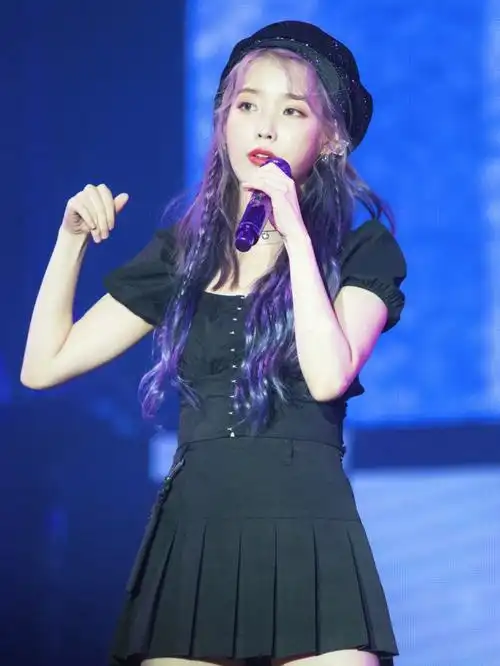 舞台上的你,散发着光芒#iu  #向全世界安利李知恩
