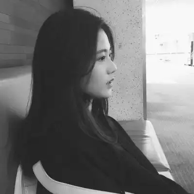 霸气黑白图片女生伤感大全