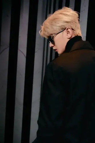 prada代言人蔡徐坤##蔡徐坤秋冬大片