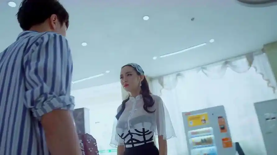 追爱时光机:病人向麦老师表白,众人起哄在一起,结果大家懵逼了