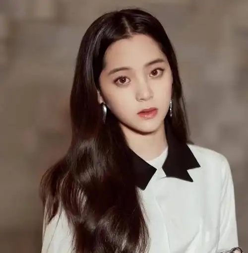 13岁考入柯蒂斯却放弃学业转战娱乐圈欧阳娜娜的理由太惊艳