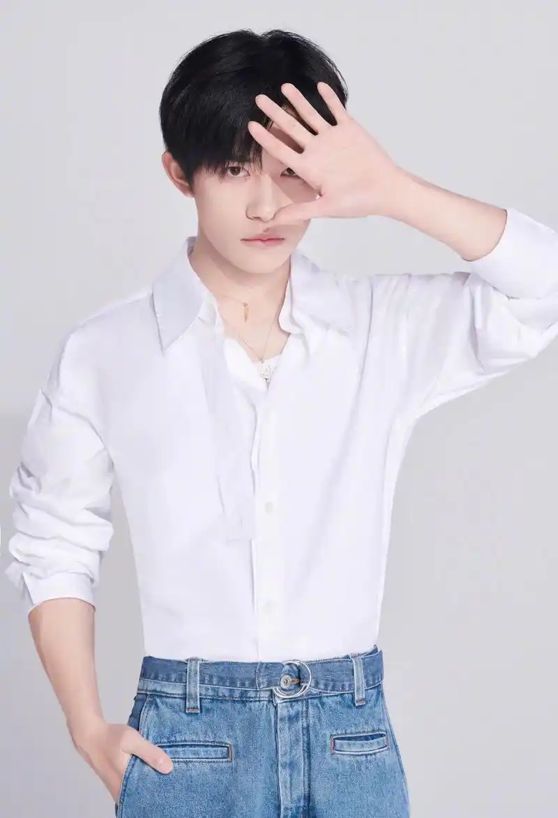 心动狙击 他是你穿白衬衫的初恋男友吗?