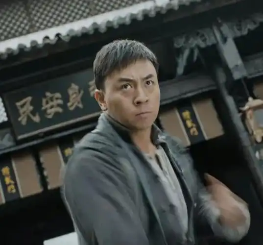 原创5岁拼命赚钱32岁演陈真留遗憾国民童星释小龙已是隐形富豪