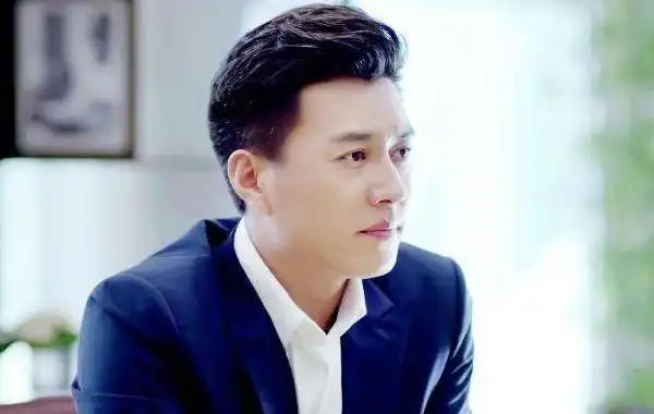 演霸道总裁男演员:钟汉良,谭凯,靳东,任嘉伦,王耀庆,李宗翰