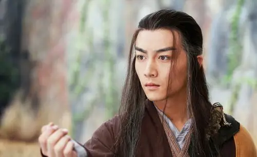 2015电视剧神雕侠侣陈晓饰演杨过cr陈晓天涯粉丝团