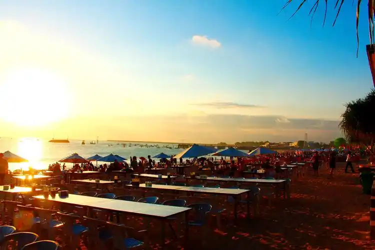 巴厘岛金巴兰海滩