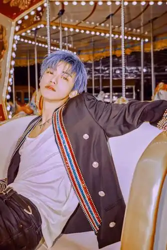 今日份壁纸罗渽民1125