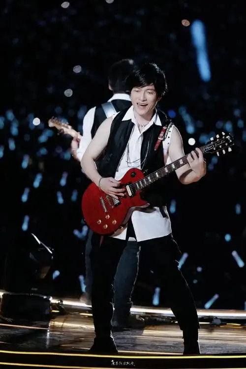 温尚翊超话949915#五月天广州演唱会#20231012 五月天诺亚方舟