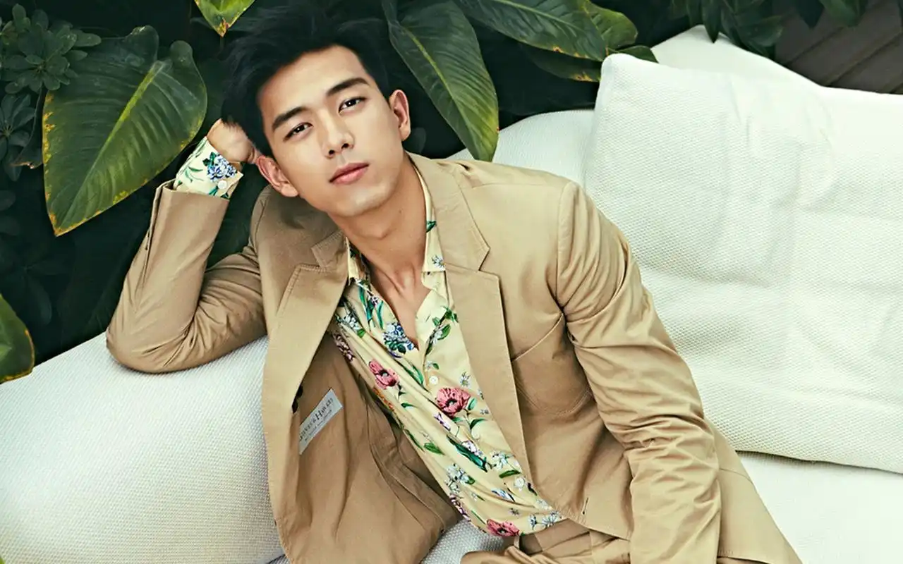 李现帅气撩人时尚写真图片桌面壁纸