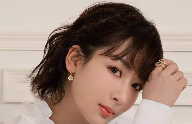 杨紫连续两次要孙红雷电话,他却装糊涂不想给,黄子韬看不下去了_杨颖