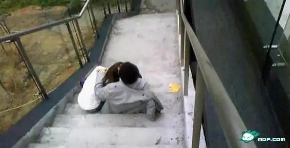 2010上半年"门事件"-新闻中心-南海网