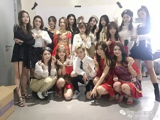 创造101以后小姐姐们在这里相聚了