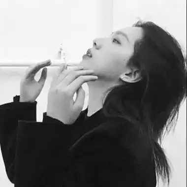 网红丧系女生头像高清伤感的病系丧女黑白头像图片