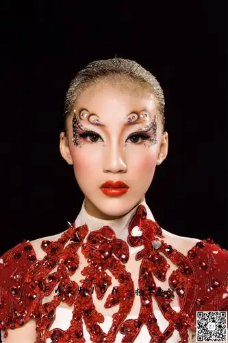 舞台创意妆容——造型师/扬子