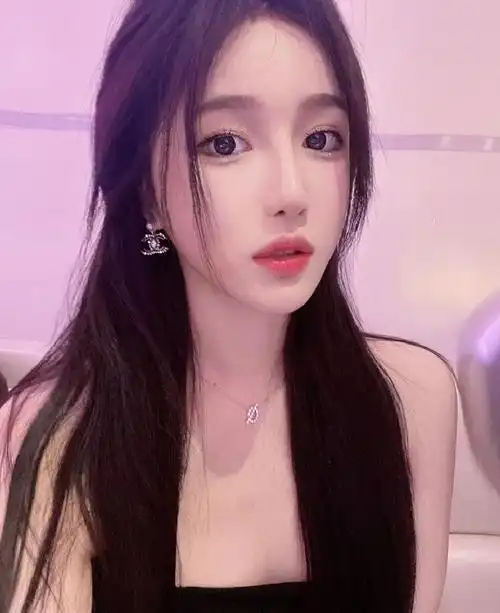 虎牙正恒冷饮微博生活照女主播正恒冷饮许妹性感写真图片