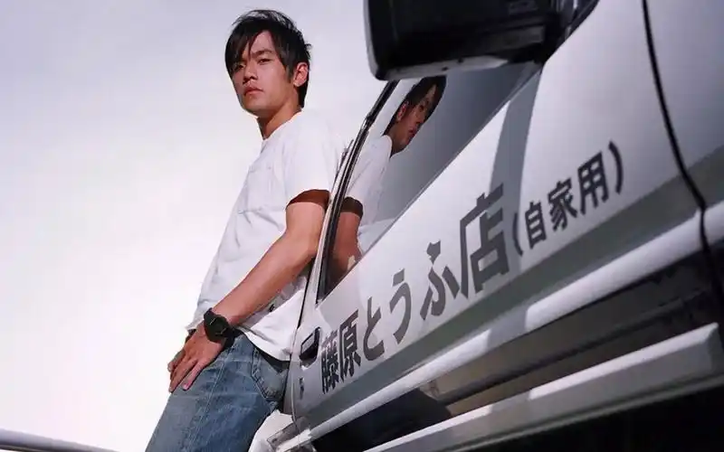 周董第一部电影头文字d勾起了你多少回忆当初陪伴你的人是否已经一路