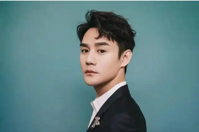 如果要评出4位娱乐圈最帅的男明星,你会选择谁?