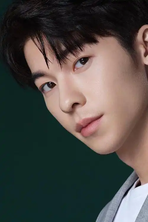 最终在我神器的帮助下,许先生最终斩获最佳男主