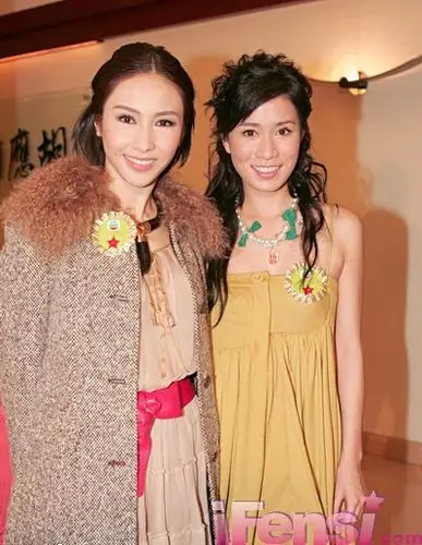 沸点新闻    黎姿vs佘诗曼   随着宣萱,蔡少芬等tvb老牌花旦的减产