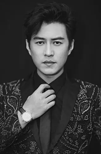 靳东儒雅型男西装写真高清图片34