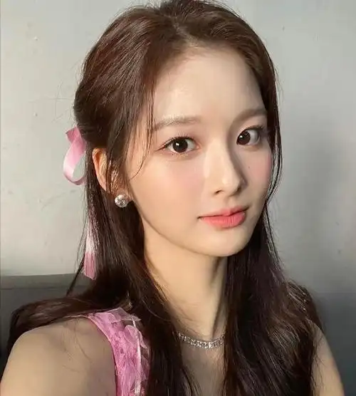 这三位中国女爱豆完全有资格竞选"五代神颜"?