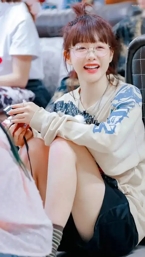 爱豆壁纸丨火箭少女101徐梦洁