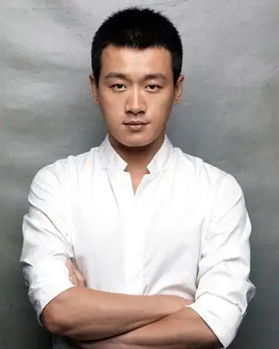 佟大为个人资料简介-佟大为经纪人-佟大为出场费_星灿文化