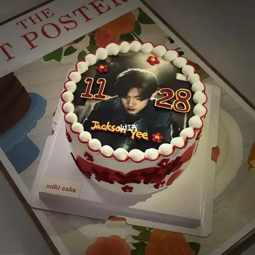 易烊千玺 爱豆蛋糕|22岁快乐