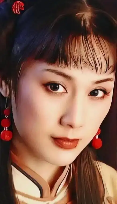 著名美女演员李建群_网易订阅