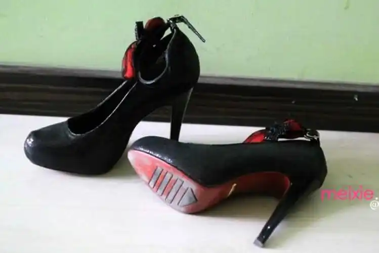 【转载】穿过的高跟鞋好味道