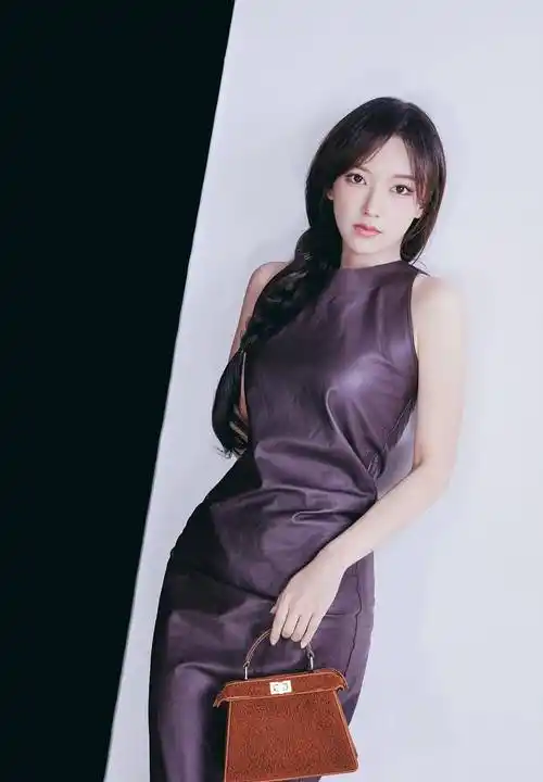 程潇拥有极好的身材,令人非常羡慕!