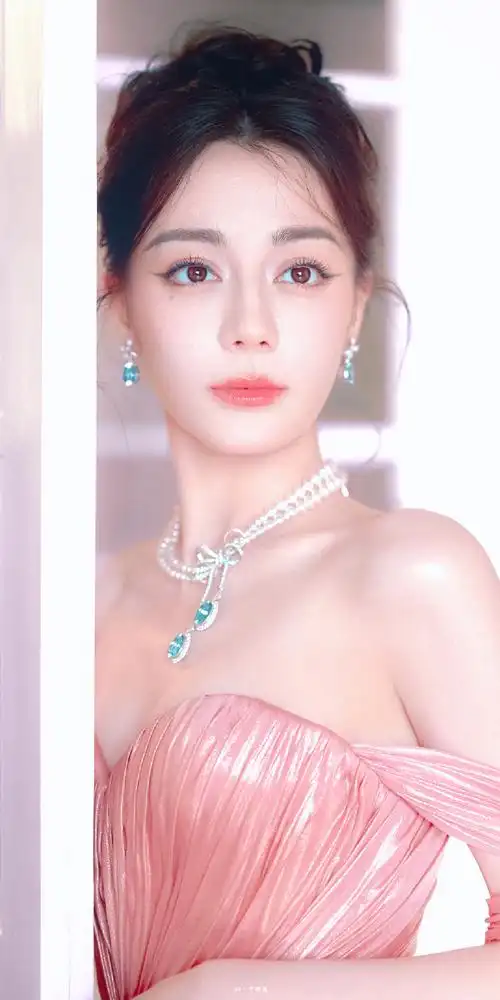 壁纸头像无水印##迪丽热巴