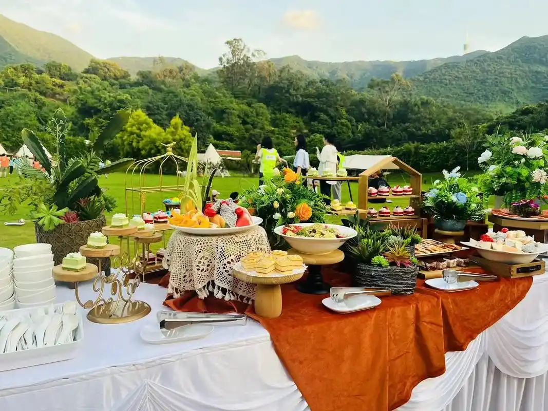 户外自助餐77甜品台.