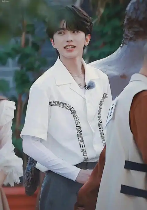 奔跑吧泰国篇收视率奇高,蔡徐坤直接原地消失术