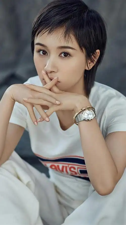 短发精灵王子文写真