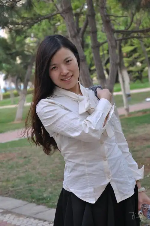 d90套头人像练习-妻女