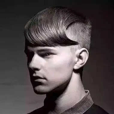 男生头发两边掏空 权志龙掏空发型